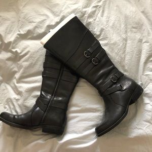 Riding boots